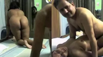 Desi sexy aunty uncle fuck while shaking to Hindi songs beats new mms