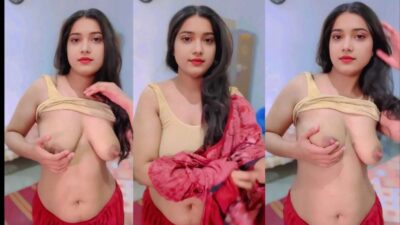 Very Horny Beautiful Big Boobs Bihari Bhabhi Nude Pussy Fingering New Viral Selfie MMS